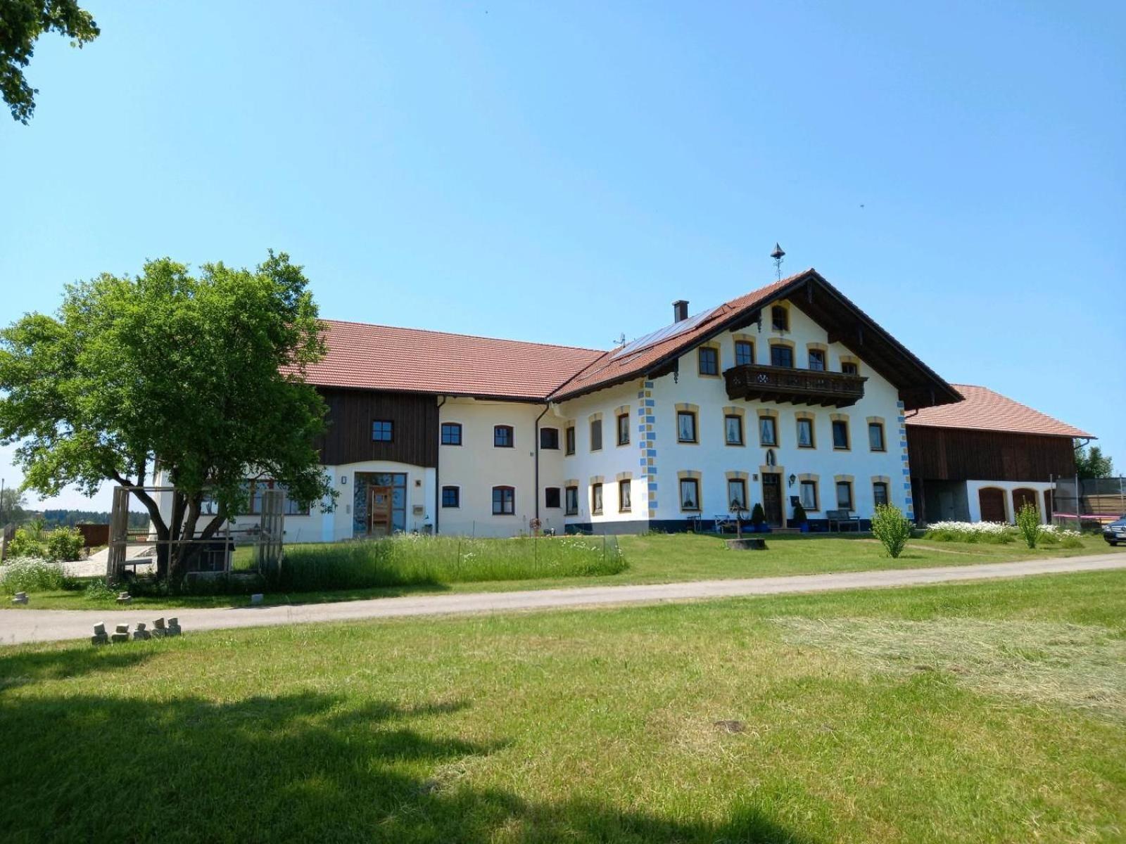 Ferienwohnung Glueck Saaldorf-Surheim Exterior foto